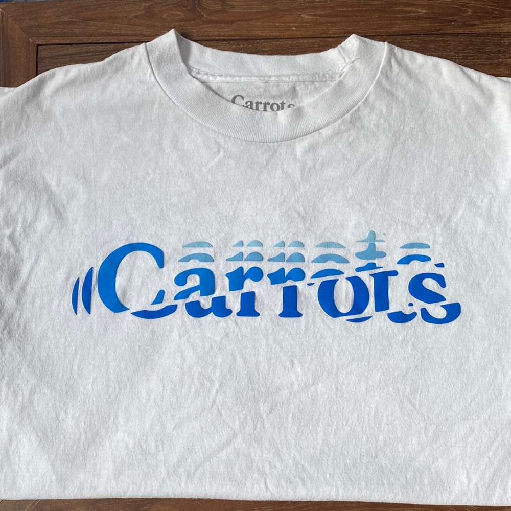 Carrots by Anwar T-shirt.  100% cotton.  Size M